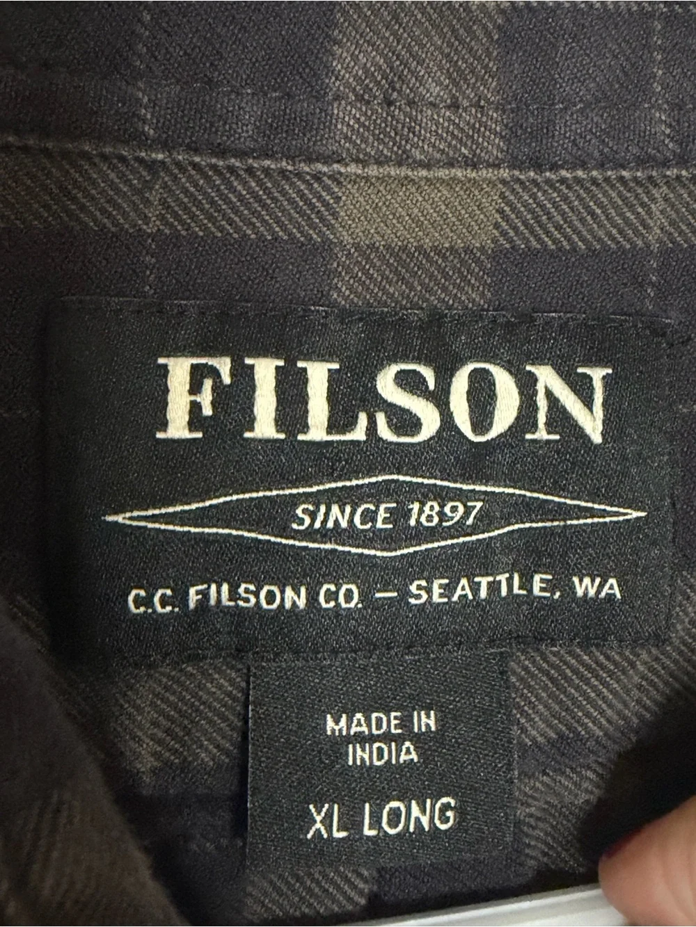 Filson Lightweight Alaskan Guide Shirt XL Long Black Charcoal Plaid Flannel